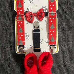 Christmas Tree & Stars Suspenders Newborn Baby Boy with Bow and Socks Red NEW